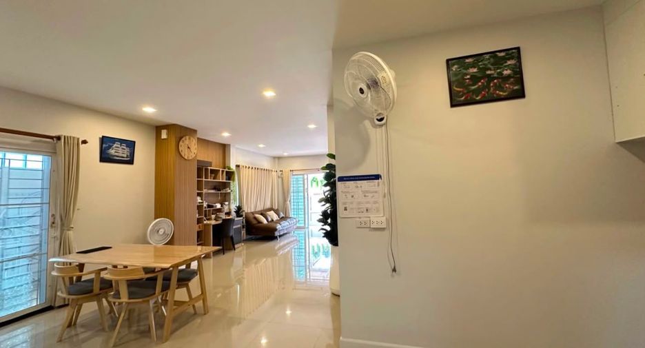 Casa en venta de 3 habitaciones en Bang Lamung, Chonburi