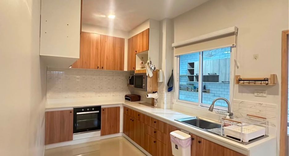 Casa en venta de 3 habitaciones en Bang Lamung, Chonburi