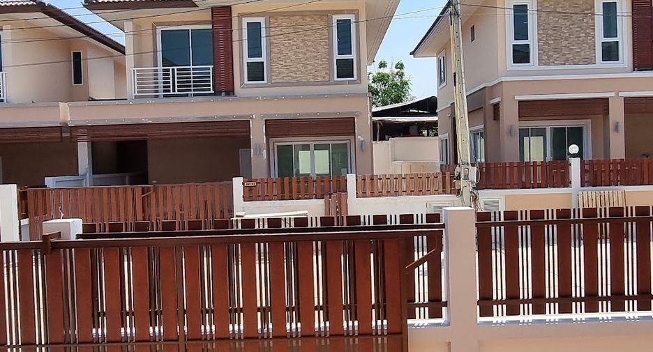 Casa en venta de 3 habitaciones en Bang Lamung, Chonburi