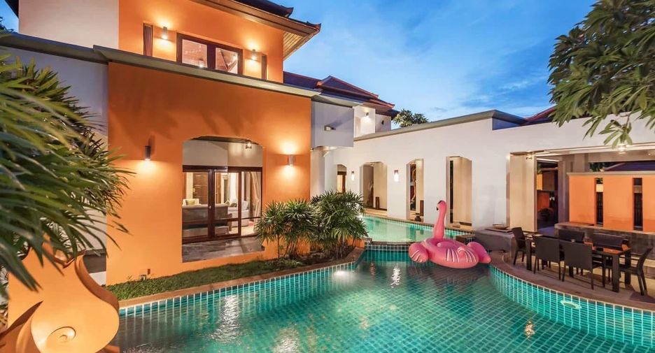 À vendre et à louer 4 chambres villa à Bang Lamung, Chonburi