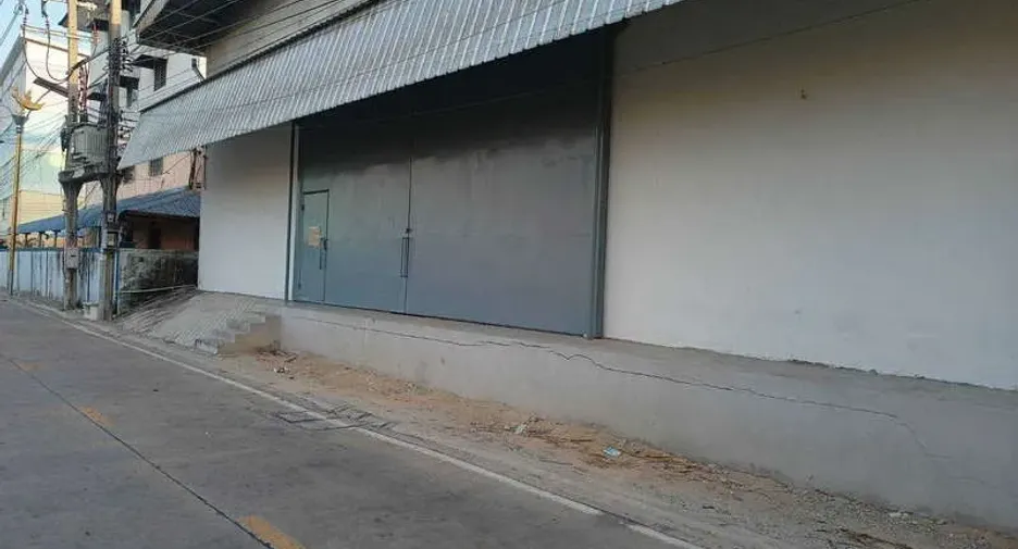 出租 仓库 在 Bang Phli, Samut Prakan