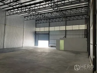 出租 仓库 在 Bang Phli, Samut Prakan