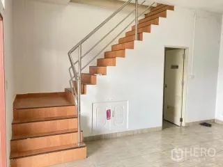 出租 仓库 在 Bang Phli, Samut Prakan