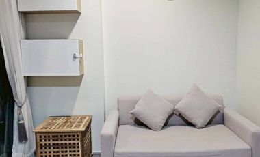 À louer 1 chambre condo à Huai Khwang, Bangkok