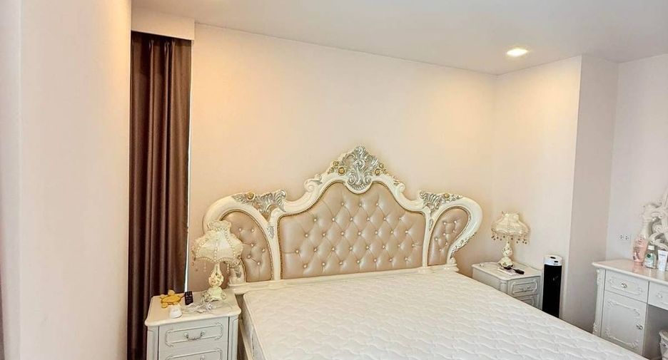 For sale 2 bedrooms condo in Pathum Wan, Bangkok