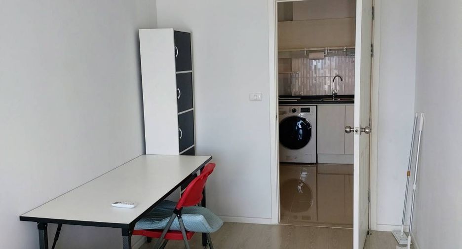 For rent and for sale 2 bedrooms condo in Huai Khwang, Bangkok