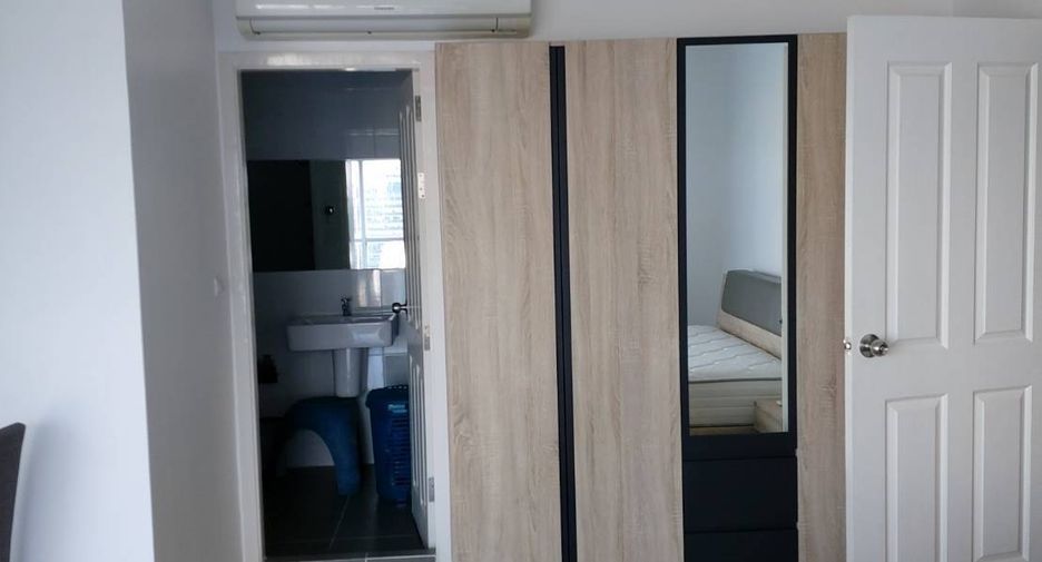 For rent and for sale 2 bedrooms condo in Huai Khwang, Bangkok