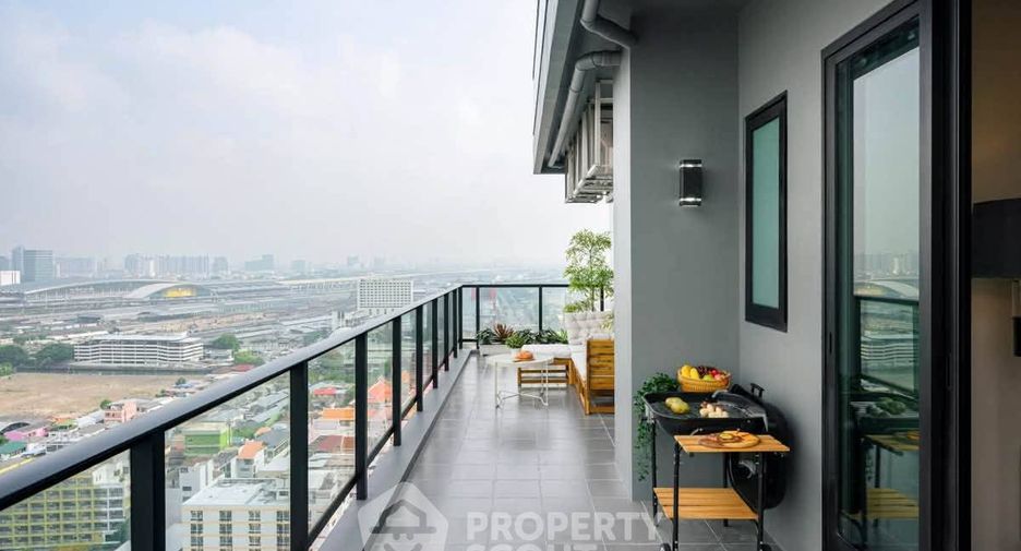 For sale 2 bedrooms condo in Phaya Thai, Bangkok