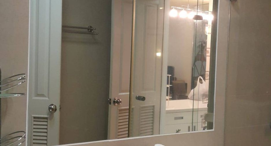Condo en alquiler de 1 habitaciones en Sathon, Bangkok