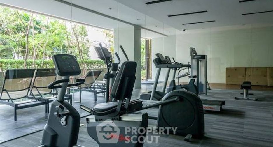 For rent 2 bedrooms condo in Watthana, Bangkok