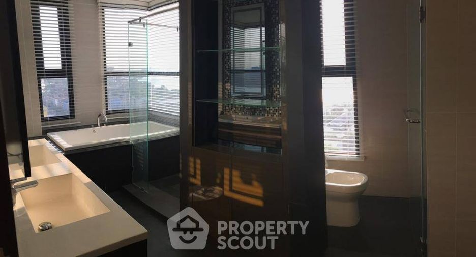 For rent 2 bedrooms condo in Bang Sue, Bangkok