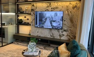 For rent 2 bedrooms condo in Ratchathewi, Bangkok