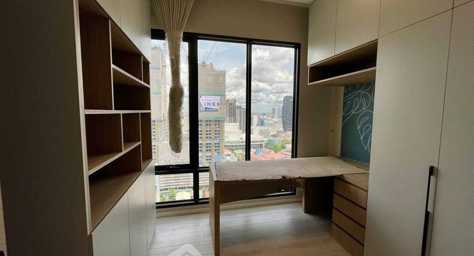 For rent 2 bedrooms condo in Ratchathewi, Bangkok