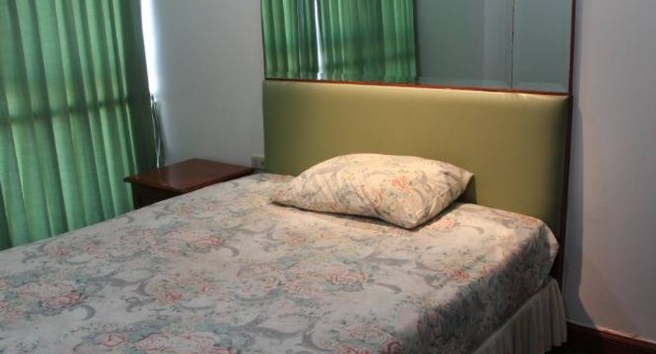 For rent 2 bedrooms condo in Bang Na, Bangkok