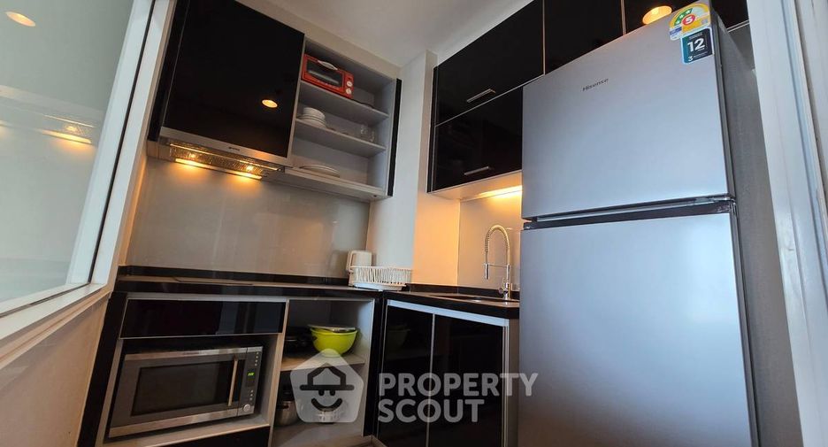 For rent 1 bed condo in Khlong Toei, Bangkok