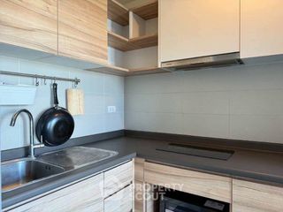 For rent 2 bedrooms condo in Yan Nawa, Bangkok