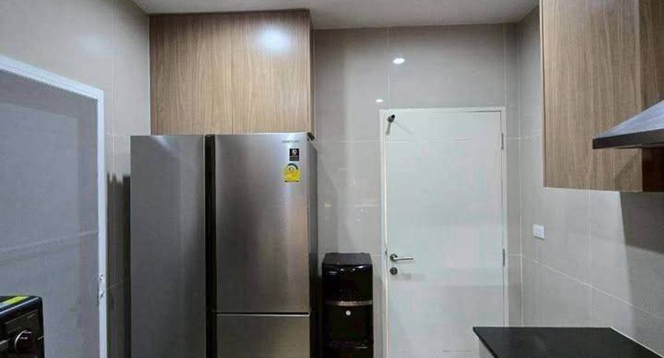 Casa en alquiler de 4 habitaciones en Prawet, Bangkok