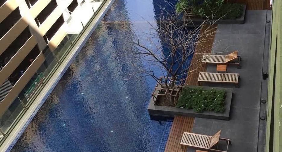 For rent 1 bed condo in Watthana, Bangkok