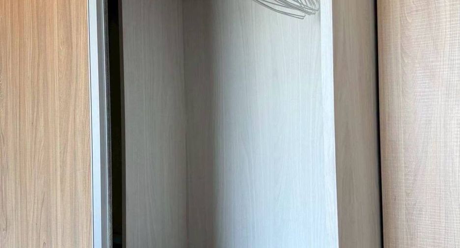 For rent 2 bedrooms condo in Yan Nawa, Bangkok