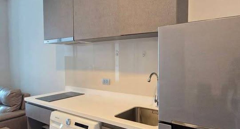 For rent 1 bed condo in Huai Khwang, Bangkok
