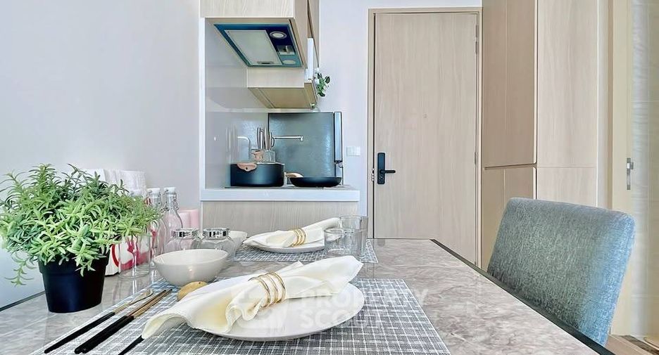 For rent 1 bed condo in Watthana, Bangkok