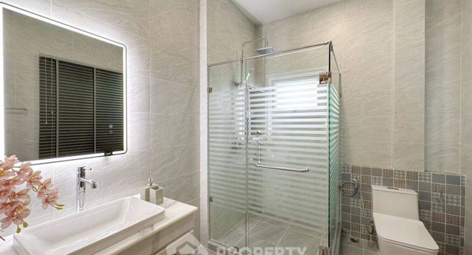 À vendre 5 chambres villa à Huay Yai, Pattaya