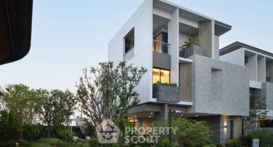 For sale 5 bedrooms house in Saphan Sung, Bangkok