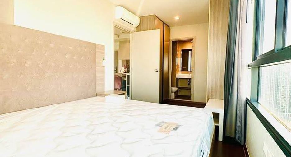 For sale 2 bedrooms condo in Phaya Thai, Bangkok