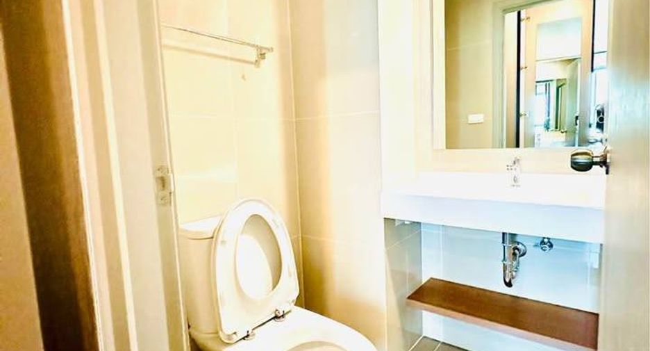 For sale 2 bedrooms condo in Phaya Thai, Bangkok