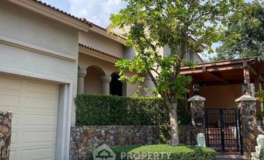For rent and for sale 3 bedrooms house in Bang Lamung, Chonburi