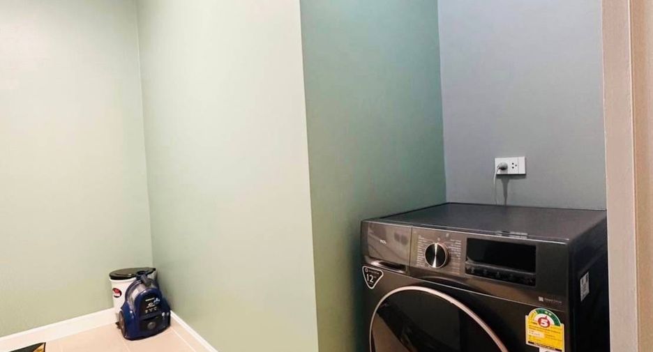 For sale 2 bedrooms condo in Huai Khwang, Bangkok
