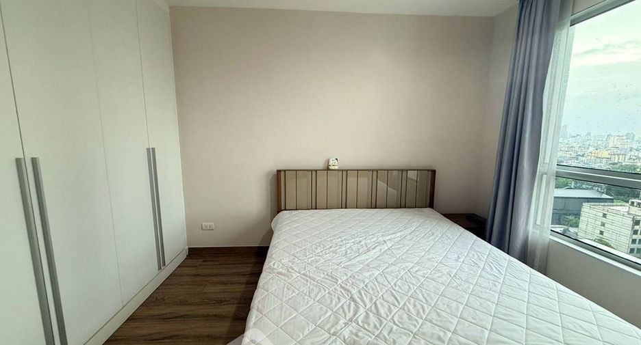 Condo en alquiler y en venta de 1 habitaciones en Huai Khwang, Bangkok