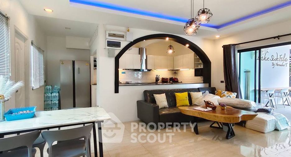 For rent and for sale 6 bedrooms villa in Bang Lamung, Chonburi