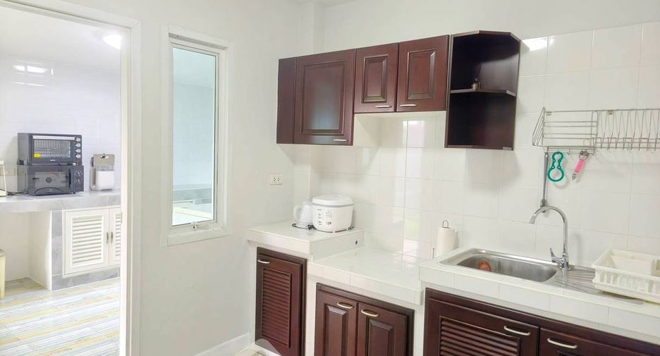 Casa en venta de 4 habitaciones en Bang Lamung, Chonburi