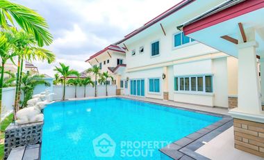 À vendre 5 chambres villa à Huay Yai, Pattaya