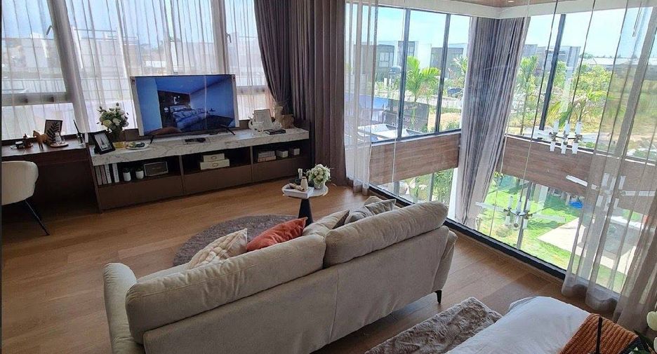 Villa zum Kauf mit 4 Zimmer in Bang Lamung, Chonburi