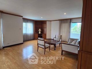 For sale 4 bedrooms condo in Yan Nawa, Bangkok