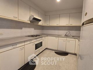 For sale 4 bedrooms condo in Yan Nawa, Bangkok