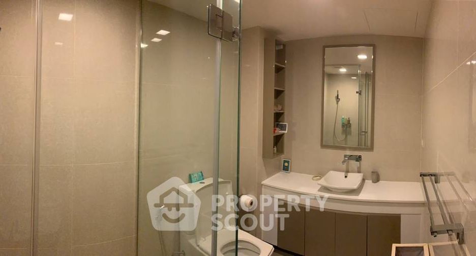 For sale 2 bedrooms condo in Khlong Toei, Bangkok