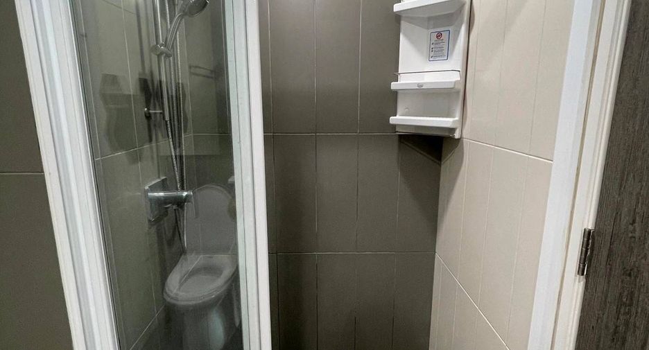 Продажа 1 кровать кондо в Хуаи Кхщанг, Бангкок