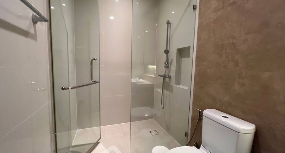 Wohnung zur Miete und zum Kauf mit 3 Zimmer in Khlong Toei, Bangkok