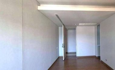 For sale 2 bedrooms condo in Khlong Toei, Bangkok