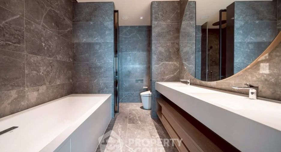 Condo en venta de 2 habitaciones en Khlong San, Bangkok