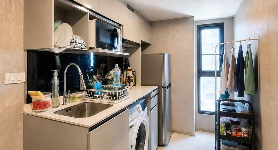 For sale 2 bedrooms condo in Ratchathewi, Bangkok