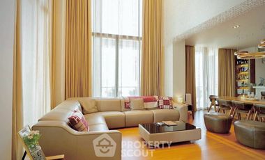 For sale 3 bedrooms condo in Sathon, Bangkok