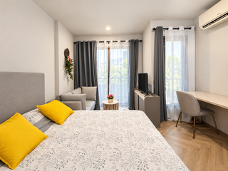 For sale studio condo in Watthana, Bangkok