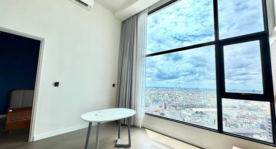 For sale and for rent 3 bedrooms condo in Bang Rak, Bangkok