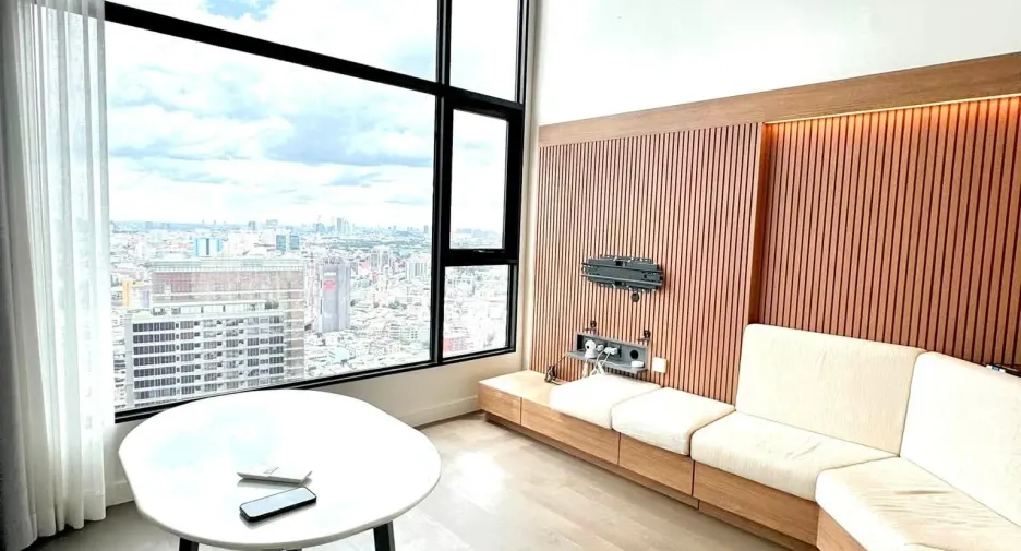 For sale and for rent 3 bedrooms condo in Bang Rak, Bangkok