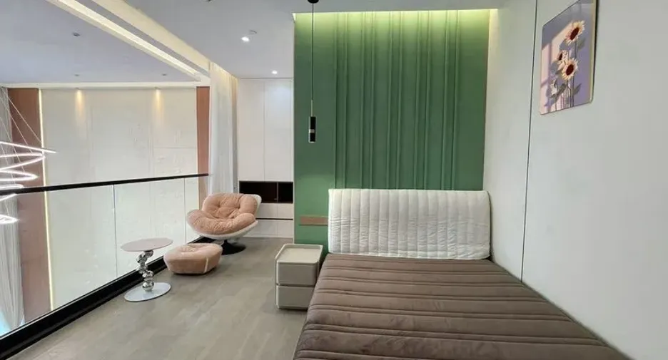 For rent 4 bedrooms condo in Sathon, Bangkok