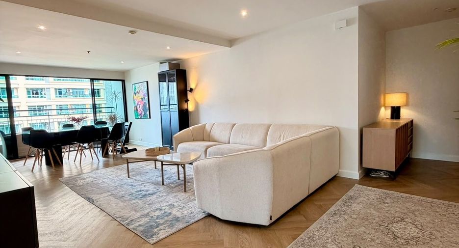 For rent 2 bedrooms condo in Watthana, Bangkok
